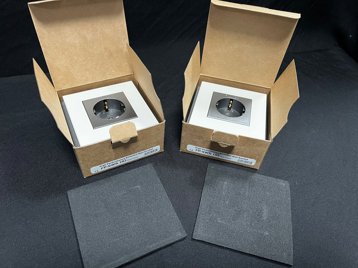 Furutech zidna utičnica pozlaćeni bakar