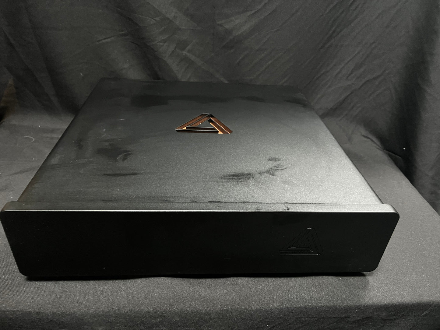 Lucas Audio Lab LDMS MiniMax server/streamer sa eksternim LPSU i 4TB SSD