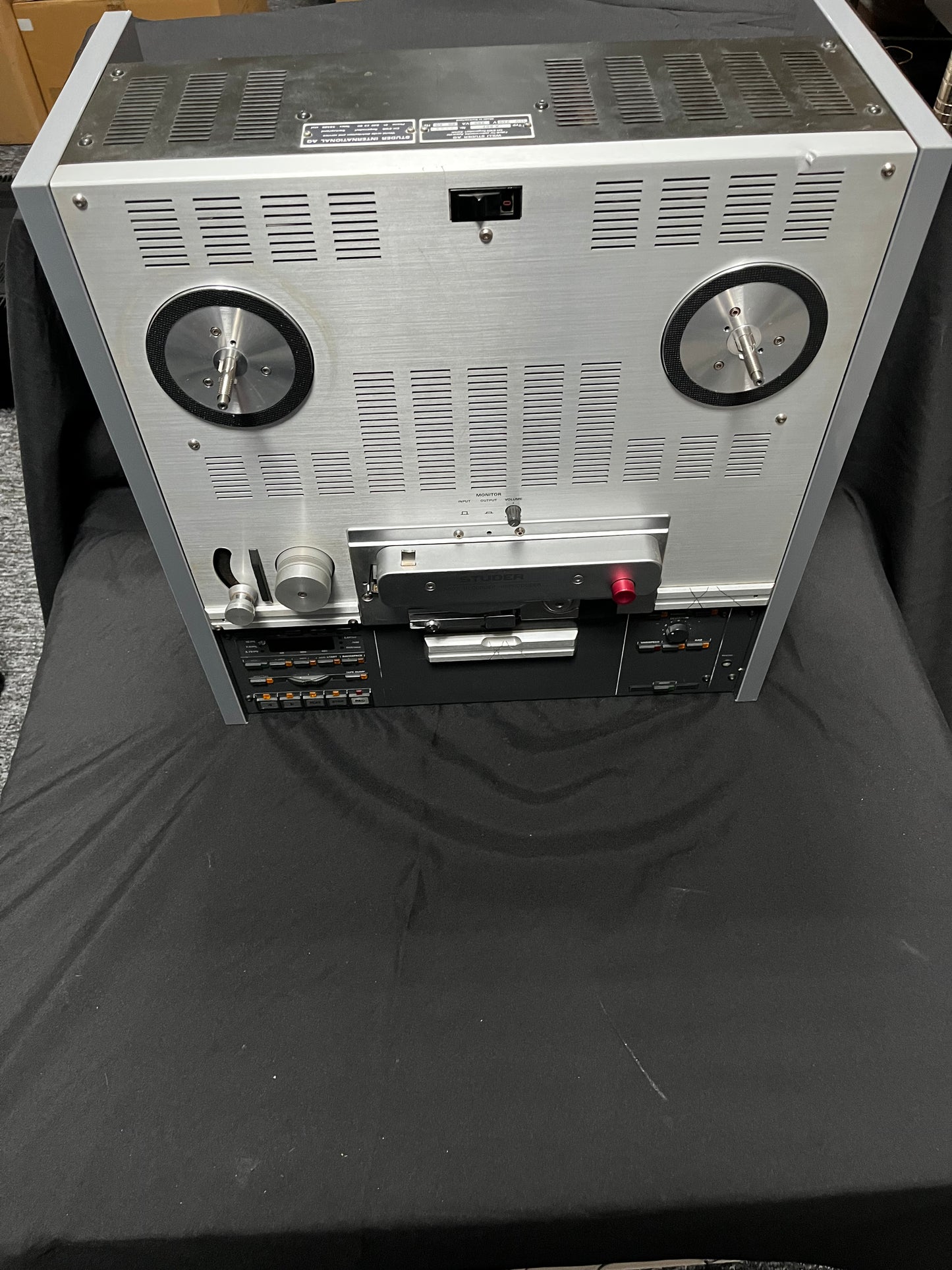 Studer A807 magnetofon, potpuno restauriran, kalibrisan i unapredjen sa Nagravox delovima