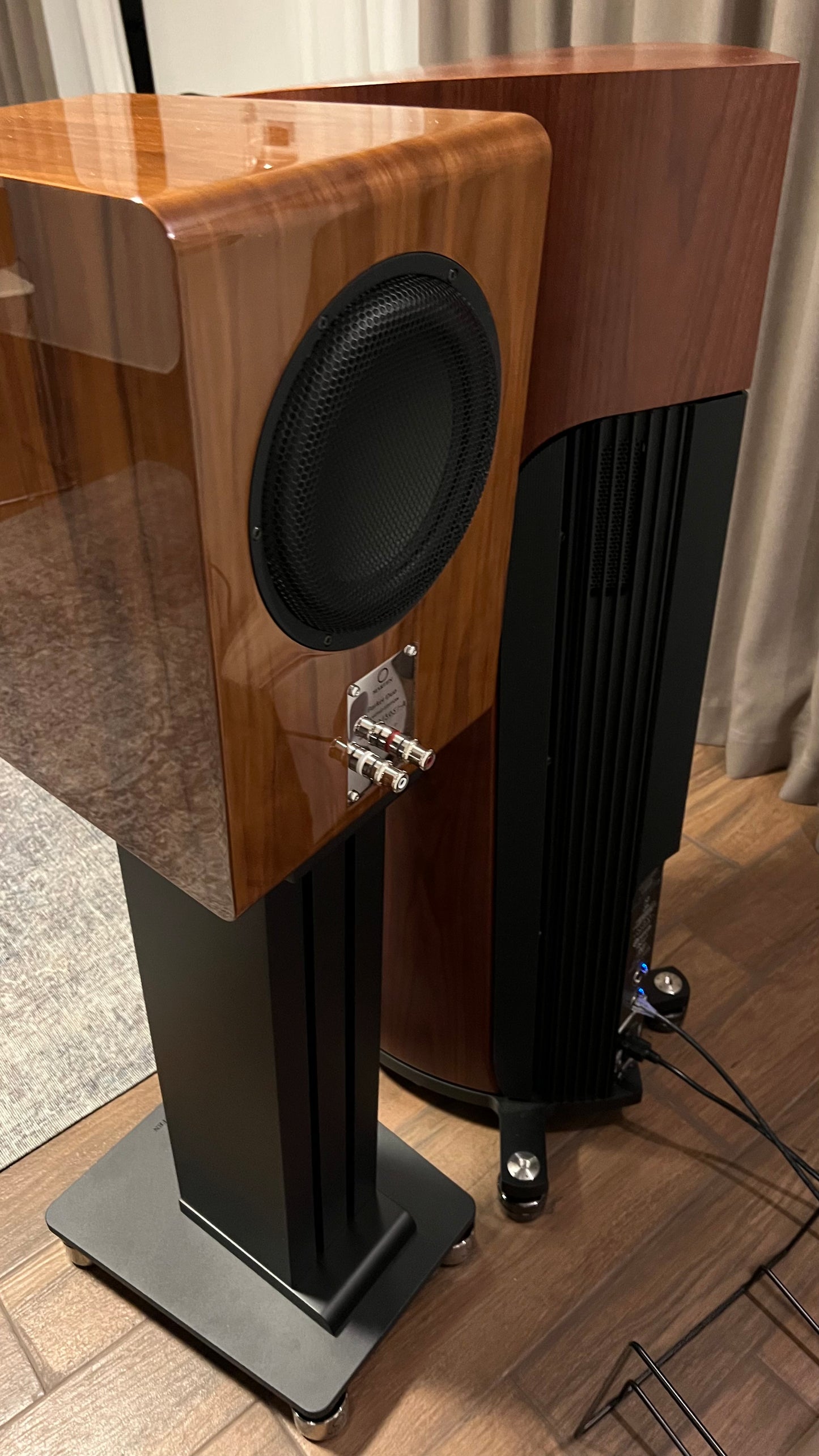 Marten Duo Diamond edition, originalni Marten stalci, piano walnut finish