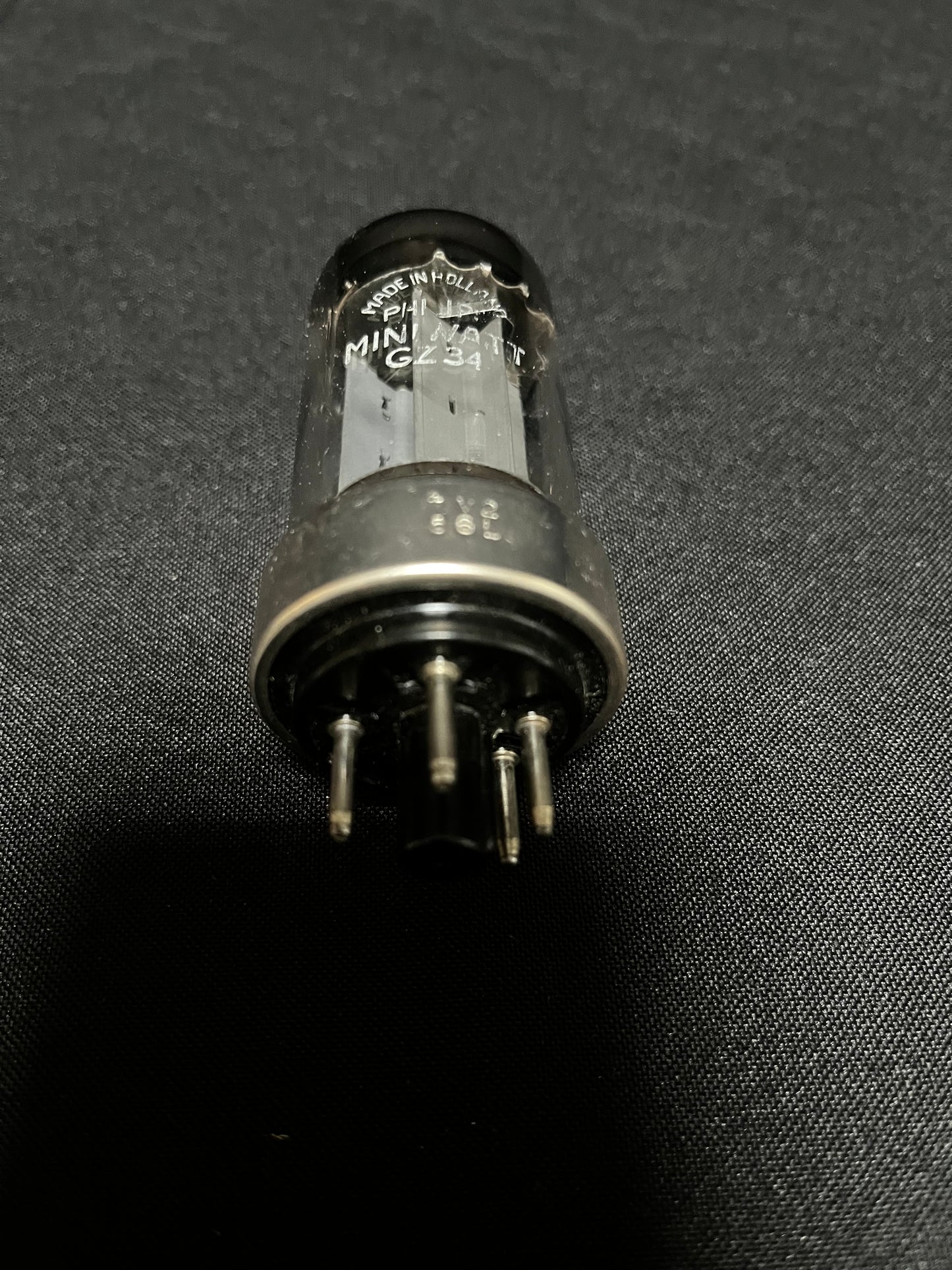 Philips Miniwatt GZ34 Metal Base