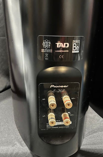 TAD Pioneer S-2EX speaker (no stand)