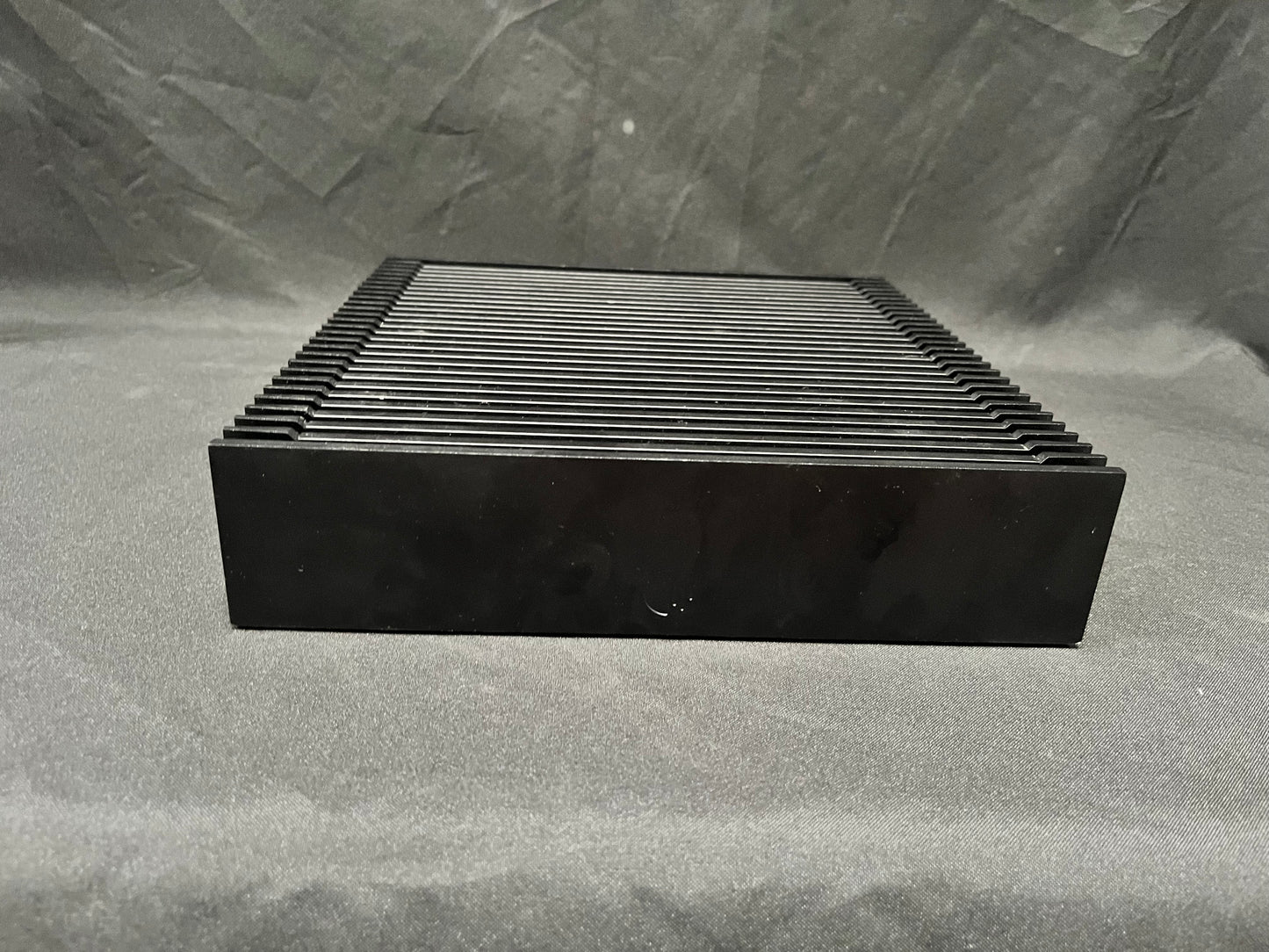 Roon Nucleus 1TB SSD with linear power supply 19V